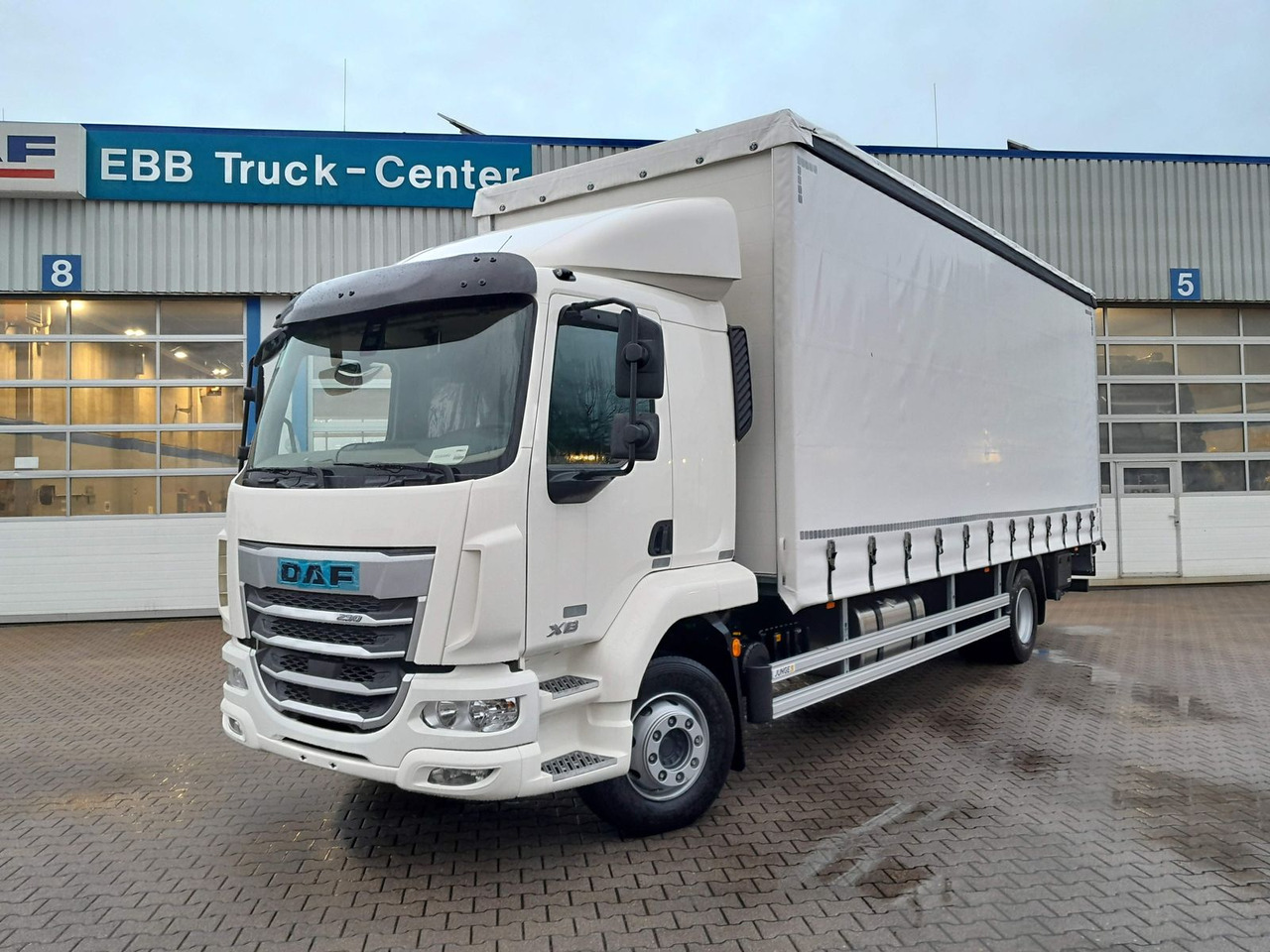 DAF FA XB 290 16t Junge Curtainsider - Pressukapelli kuorma-auto: kuva DAF FA XB 290 16t Junge Curtainsider - Pressukapelli kuorma-auto DAF FA XB 290 16t Junge Curtainsider - Pressukapelli kuorma-auto: kuva DAF FA XB 290 16t Junge Curtainsider - Pressukapelli kuorma-auto