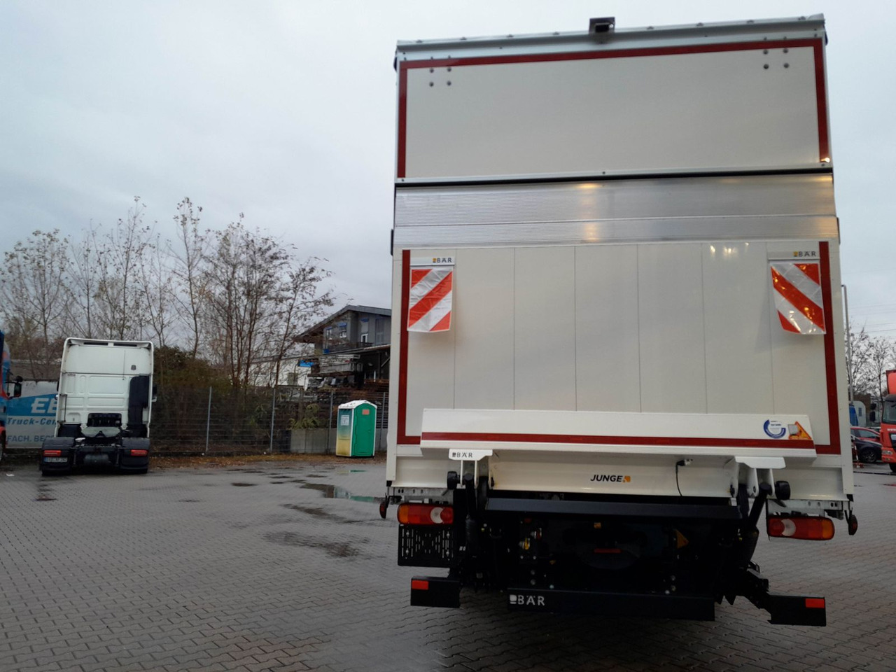 DAF FA XB 290 16t Junge Curtainsider - Pressukapelli kuorma-auto: kuva DAF FA XB 290 16t Junge Curtainsider - Pressukapelli kuorma-auto DAF FA XB 290 16t Junge Curtainsider - Pressukapelli kuorma-auto: kuva DAF FA XB 290 16t Junge Curtainsider - Pressukapelli kuorma-auto