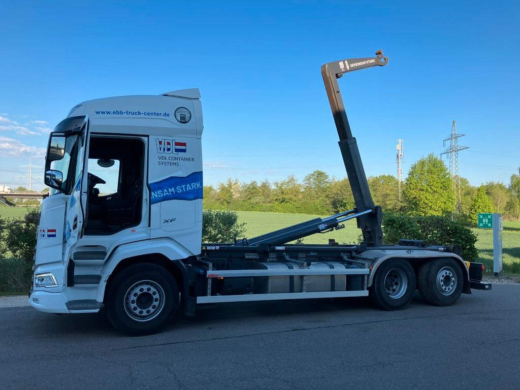DAF FAN XF 480 mit VDL Abrollkipper DAF FAN XF 480 mit VDL Abrollkipper - Koukkulava kuorma-auto: kuva DAF FAN XF 480 mit VDL Abrollkipper DAF FAN XF 480 mit VDL Abrollkipper - Koukkulava kuorma-auto DAF FAN XF 480 mit VDL Abrollkipper DAF FAN XF 480 mit VDL Abrollkipper - Koukkulava kuorma-auto: kuva DAF FAN XF 480 mit VDL Abrollkipper DAF FAN XF 480 mit VDL Abrollkipper - Koukkulava kuorma-auto