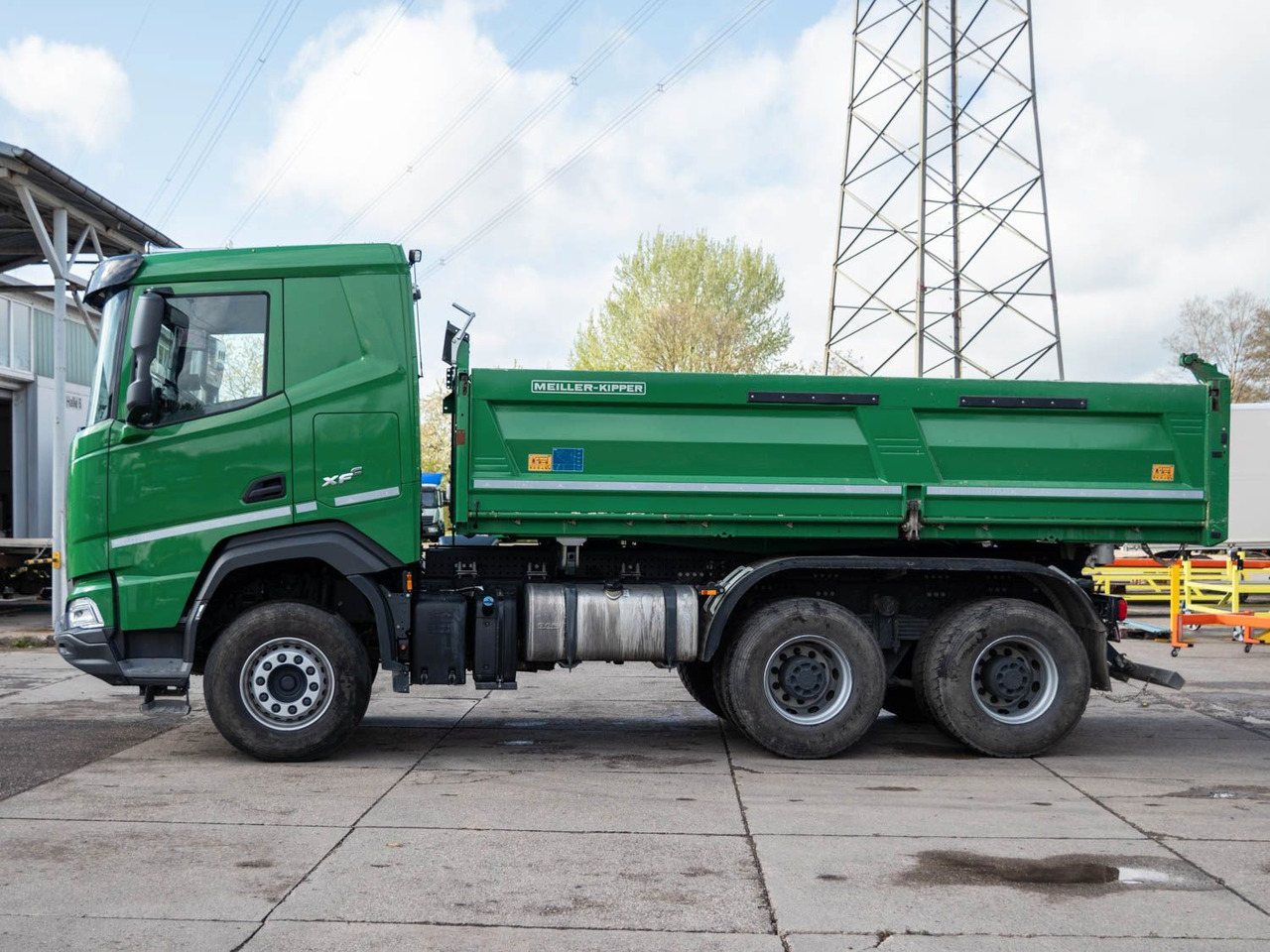 DAF FAT XFC 530 SL Meiller TRIGENIUS D 316 DAF FAT XFC 530 SL Meiller TRIGENIUS D 316 - Kippiauto kuorma-auto: kuva DAF FAT XFC 530 SL Meiller TRIGENIUS D 316 DAF FAT XFC 530 SL Meiller TRIGENIUS D 316 - Kippiauto kuorma-auto DAF FAT XFC 530 SL Meiller TRIGENIUS D 316 DAF FAT XFC 530 SL Meiller TRIGENIUS D 316 - Kippiauto kuorma-auto: kuva DAF FAT XFC 530 SL Meiller TRIGENIUS D 316 DAF FAT XFC 530 SL Meiller TRIGENIUS D 316 - Kippiauto kuorma-auto