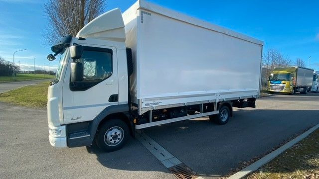 DAF LF 210 8t Pritsche-Plane LBW Tageszulassung DAF FA LF 210 08t Spier Pritsche-Plane - Pressukapelli kuorma-auto: kuva DAF LF 210 8t Pritsche-Plane LBW Tageszulassung DAF FA LF 210 08t Spier Pritsche-Plane - Pressukapelli kuorma-auto DAF LF 210 8t Pritsche-Plane LBW Tageszulassung DAF FA LF 210 08t Spier Pritsche-Plane - Pressukapelli kuorma-auto: kuva DAF LF 210 8t Pritsche-Plane LBW Tageszulassung DAF FA LF 210 08t Spier Pritsche-Plane - Pressukapelli kuorma-auto