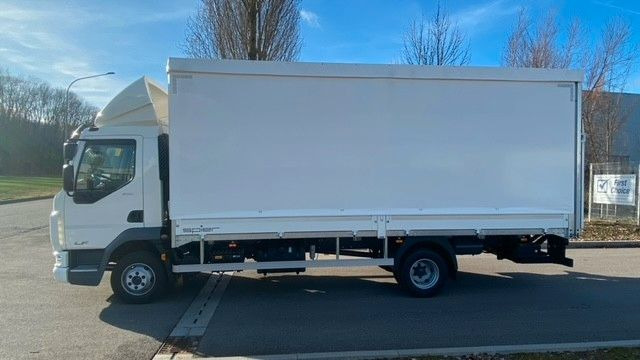 DAF LF 210 8t Pritsche-Plane LBW Tageszulassung DAF FA LF 210 08t Spier Pritsche-Plane - Pressukapelli kuorma-auto: kuva DAF LF 210 8t Pritsche-Plane LBW Tageszulassung DAF FA LF 210 08t Spier Pritsche-Plane - Pressukapelli kuorma-auto DAF LF 210 8t Pritsche-Plane LBW Tageszulassung DAF FA LF 210 08t Spier Pritsche-Plane - Pressukapelli kuorma-auto: kuva DAF LF 210 8t Pritsche-Plane LBW Tageszulassung DAF FA LF 210 08t Spier Pritsche-Plane - Pressukapelli kuorma-auto