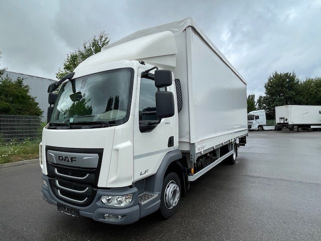 DAF LF 230 FA 12t Spier Pritsche Plane LBW - Pressukapelli kuorma-auto: kuva DAF LF 230 FA 12t Spier Pritsche Plane LBW - Pressukapelli kuorma-auto DAF LF 230 FA 12t Spier Pritsche Plane LBW - Pressukapelli kuorma-auto: kuva DAF LF 230 FA 12t Spier Pritsche Plane LBW - Pressukapelli kuorma-auto