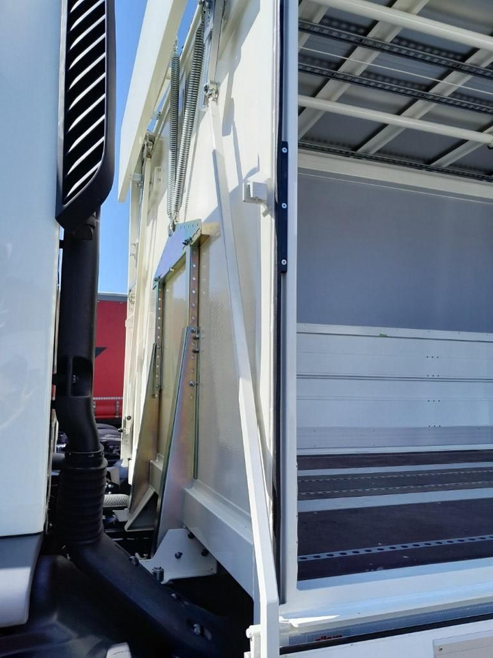 Uusi Juomien kuljetukseen kuorma-auto DAF XB 310 FA 18t Getränkeaufbau DAF XB 310 FA 18t Getränkeaufbau: kuva Uusi Juomien kuljetukseen kuorma-auto DAF XB 310 FA 18t Getränkeaufbau DAF XB 310 FA 18t Getränkeaufbau