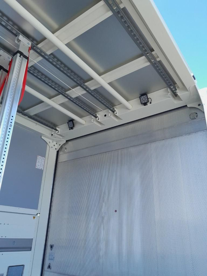 Uusi Juomien kuljetukseen kuorma-auto DAF XB 310 FA 18t Getränkeaufbau DAF XB 310 FA 18t Getränkeaufbau: kuva Uusi Juomien kuljetukseen kuorma-auto DAF XB 310 FA 18t Getränkeaufbau DAF XB 310 FA 18t Getränkeaufbau