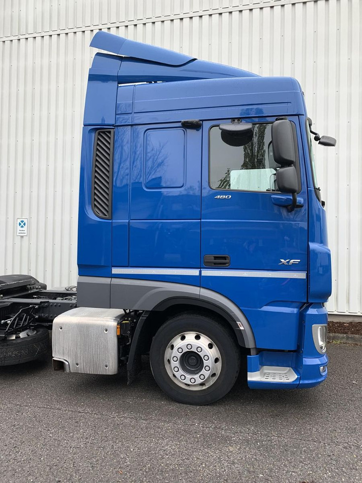 DAF FT XF 480 SC LD - Vetopöytäauto: kuva DAF FT XF 480 SC LD - Vetopöytäauto DAF FT XF 480 SC LD - Vetopöytäauto: kuva DAF FT XF 480 SC LD - Vetopöytäauto