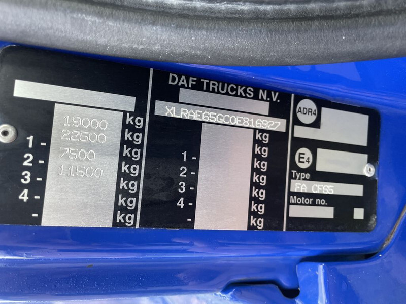 Konttialus/ Vaihtokuormatilat kuorma-auto DAF CF 65 Verhuiswagen 20/25 foot ! origineel 220.000 km: kuva Konttialus/ Vaihtokuormatilat kuorma-auto DAF CF 65 Verhuiswagen 20/25 foot ! origineel 220.000 km
