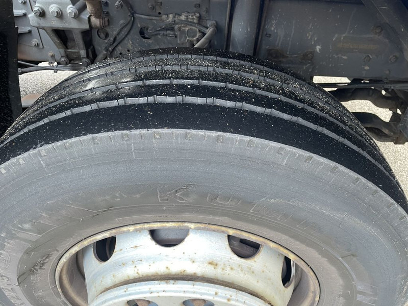 Konttialus/ Vaihtokuormatilat kuorma-auto DAF CF 65 Verhuiswagen 20/25 foot ! origineel 220.000 km: kuva Konttialus/ Vaihtokuormatilat kuorma-auto DAF CF 65 Verhuiswagen 20/25 foot ! origineel 220.000 km