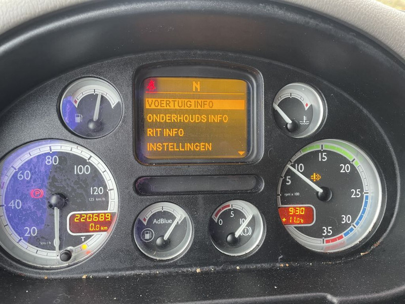 Konttialus/ Vaihtokuormatilat kuorma-auto DAF CF 65 Verhuiswagen 20/25 foot ! origineel 220.000 km: kuva Konttialus/ Vaihtokuormatilat kuorma-auto DAF CF 65 Verhuiswagen 20/25 foot ! origineel 220.000 km