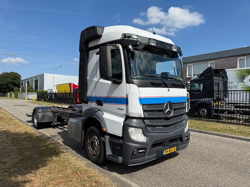 Mercedes-Benz Actros 1930 2017 only 414.000 km - Kuorma-auto alusta: kuva Mercedes-Benz Actros 1930 2017 only 414.000 km - Kuorma-auto alusta Mercedes-Benz Actros 1930 2017 only 414.000 km - Kuorma-auto alusta: kuva Mercedes-Benz Actros 1930 2017 only 414.000 km - Kuorma-auto alusta