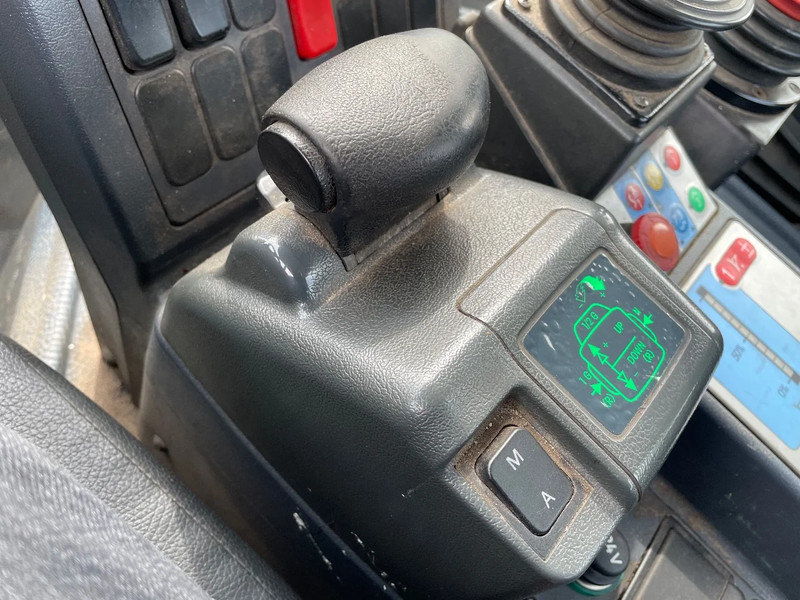 Kippiauto kuorma-auto Mercedes-Benz unimog U400: kuva Kippiauto kuorma-auto Mercedes-Benz unimog U400 Kippiauto kuorma-auto Mercedes-Benz unimog U400: kuva Kippiauto kuorma-auto Mercedes-Benz unimog U400