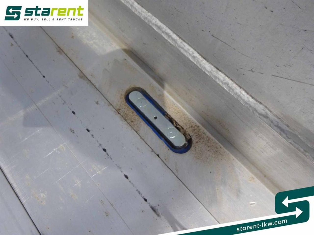 Uusi Moving floor puoliperävaunu Kraker 10mm 92m³ BPW-Achsen Funk. Verzinkt Liftachse: kuva Uusi Moving floor puoliperävaunu Kraker 10mm 92m³ BPW-Achsen Funk. Verzinkt Liftachse Uusi Moving floor puoliperävaunu Kraker 10mm 92m³ BPW-Achsen Funk. Verzinkt Liftachse: kuva Uusi Moving floor puoliperävaunu Kraker 10mm 92m³ BPW-Achsen Funk. Verzinkt Liftachse
