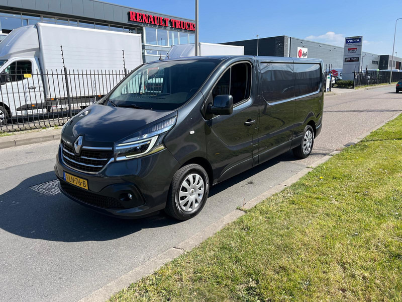 Renault Trafic 2,0 dci L2 H1, 150pk, Airco, Nav, Bluetooth - Pieni pakettiauto: kuva Renault Trafic 2,0 dci L2 H1, 150pk, Airco, Nav, Bluetooth - Pieni pakettiauto Renault Trafic 2,0 dci L2 H1, 150pk, Airco, Nav, Bluetooth - Pieni pakettiauto: kuva Renault Trafic 2,0 dci L2 H1, 150pk, Airco, Nav, Bluetooth - Pieni pakettiauto