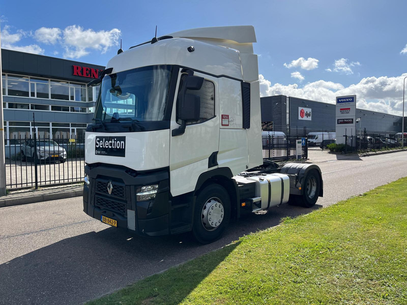 Renault T-13 EVO 480 T4X2, SELECTION, SLEEPERCAB - Vetopöytäauto: kuva Renault T-13 EVO 480 T4X2, SELECTION, SLEEPERCAB - Vetopöytäauto Renault T-13 EVO 480 T4X2, SELECTION, SLEEPERCAB - Vetopöytäauto: kuva Renault T-13 EVO 480 T4X2, SELECTION, SLEEPERCAB - Vetopöytäauto
