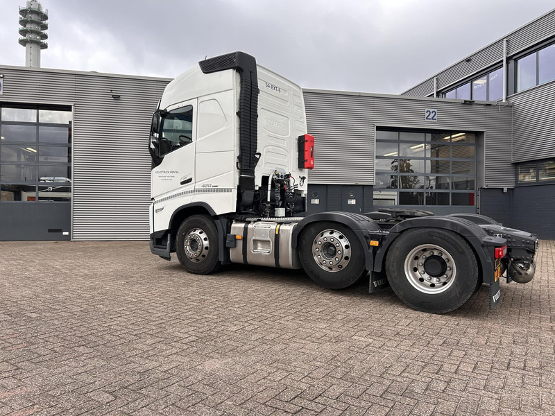 Vetopöytäauto Volvo FH: kuva Vetopöytäauto Volvo FH