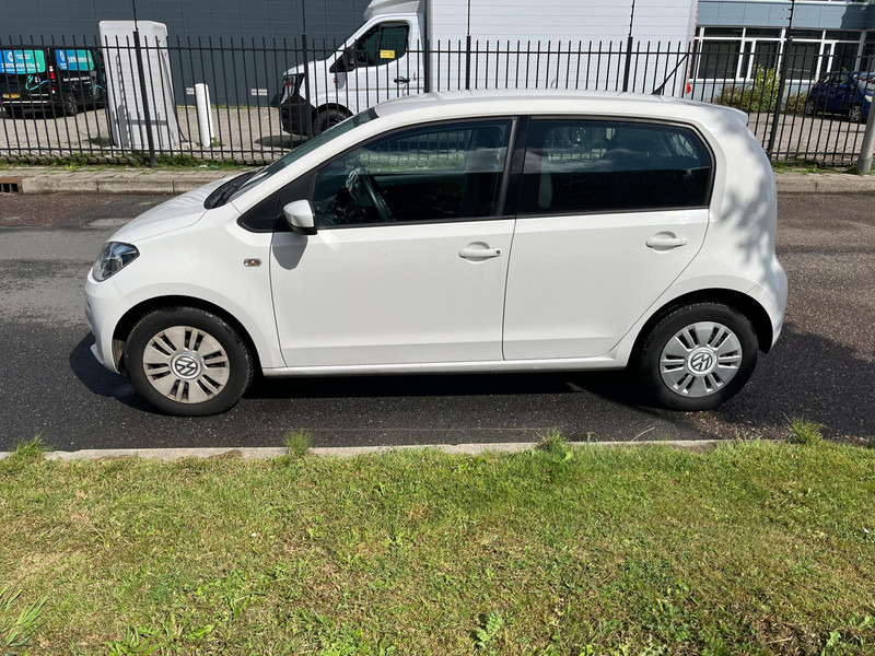 Volkswagen up! 5drs 60 pk, Airco, Euro 6 - Viistoperä: kuva Volkswagen up! 5drs 60 pk, Airco, Euro 6 - Viistoperä Volkswagen up! 5drs 60 pk, Airco, Euro 6 - Viistoperä: kuva Volkswagen up! 5drs 60 pk, Airco, Euro 6 - Viistoperä
