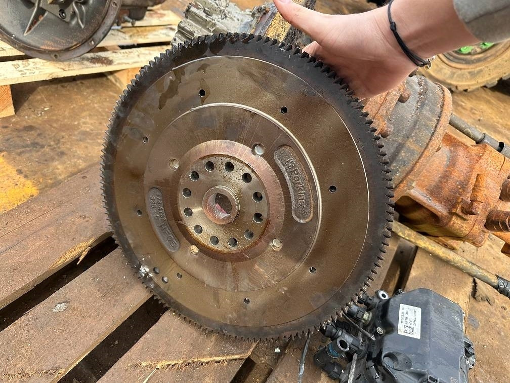 CAT 323 c7.1acert flywheel 378-4739 2009173 - Moottori - Rakennuskoneet: kuva CAT 323 c7.1acert flywheel 378-4739 2009173 - Moottori - Rakennuskoneet CAT 323 c7.1acert flywheel 378-4739 2009173 - Moottori - Rakennuskoneet: kuva CAT 323 c7.1acert flywheel 378-4739 2009173 - Moottori - Rakennuskoneet