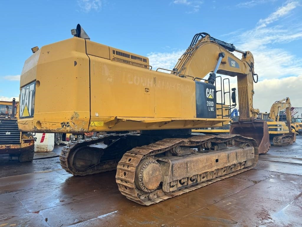 CAT 390 D L ME - Telakaivukone: kuva CAT 390 D L ME - Telakaivukone CAT 390 D L ME - Telakaivukone: kuva CAT 390 D L ME - Telakaivukone