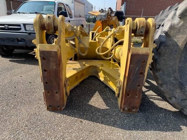 CAT D 8 R Ripper CAT D 8 R Ripper - Repijä - Rakennuskoneet: kuva CAT D 8 R Ripper CAT D 8 R Ripper - Repijä - Rakennuskoneet CAT D 8 R Ripper CAT D 8 R Ripper - Repijä - Rakennuskoneet: kuva CAT D 8 R Ripper CAT D 8 R Ripper - Repijä - Rakennuskoneet