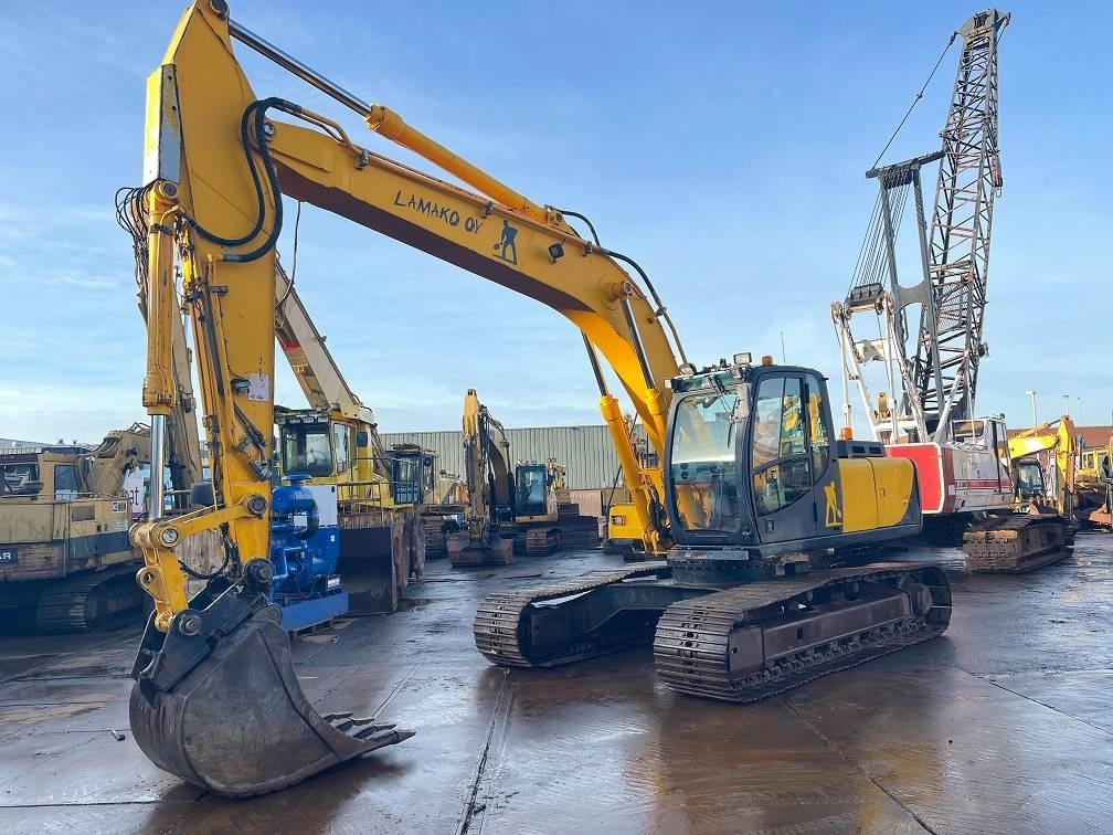 JCB JS 200 - Telakaivukone: kuva JCB JS 200 - Telakaivukone JCB JS 200 - Telakaivukone: kuva JCB JS 200 - Telakaivukone