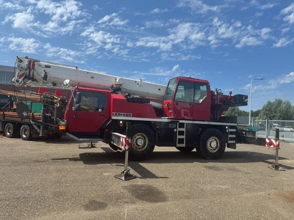 Liebherr LTM 1030-2.1 ( WITH JIB ) - Kaikki maastonosturi: kuva Liebherr LTM 1030-2.1 ( WITH JIB ) - Kaikki maastonosturi Liebherr LTM 1030-2.1 ( WITH JIB ) - Kaikki maastonosturi: kuva Liebherr LTM 1030-2.1 ( WITH JIB ) - Kaikki maastonosturi