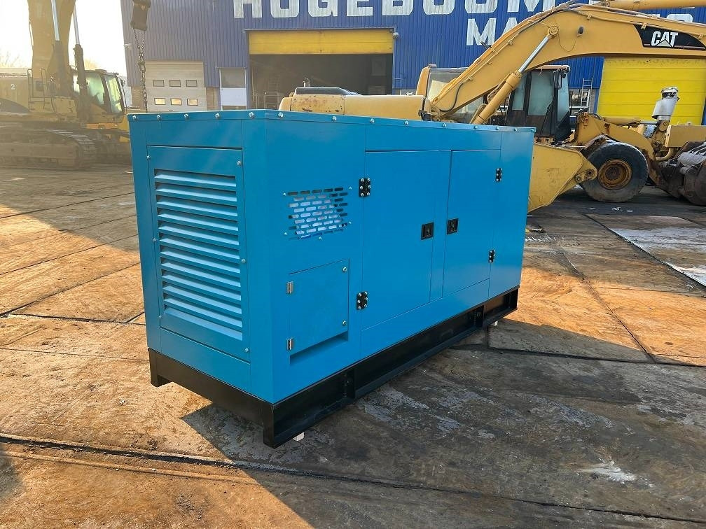 Ricardo 100KVA (80KW) SILENT GENERATOR 3 PHASE 50HZ 400V - Sähkögeneraattori: kuva Ricardo 100KVA (80KW) SILENT GENERATOR 3 PHASE 50HZ 400V - Sähkögeneraattori Ricardo 100KVA (80KW) SILENT GENERATOR 3 PHASE 50HZ 400V - Sähkögeneraattori: kuva Ricardo 100KVA (80KW) SILENT GENERATOR 3 PHASE 50HZ 400V - Sähkögeneraattori
