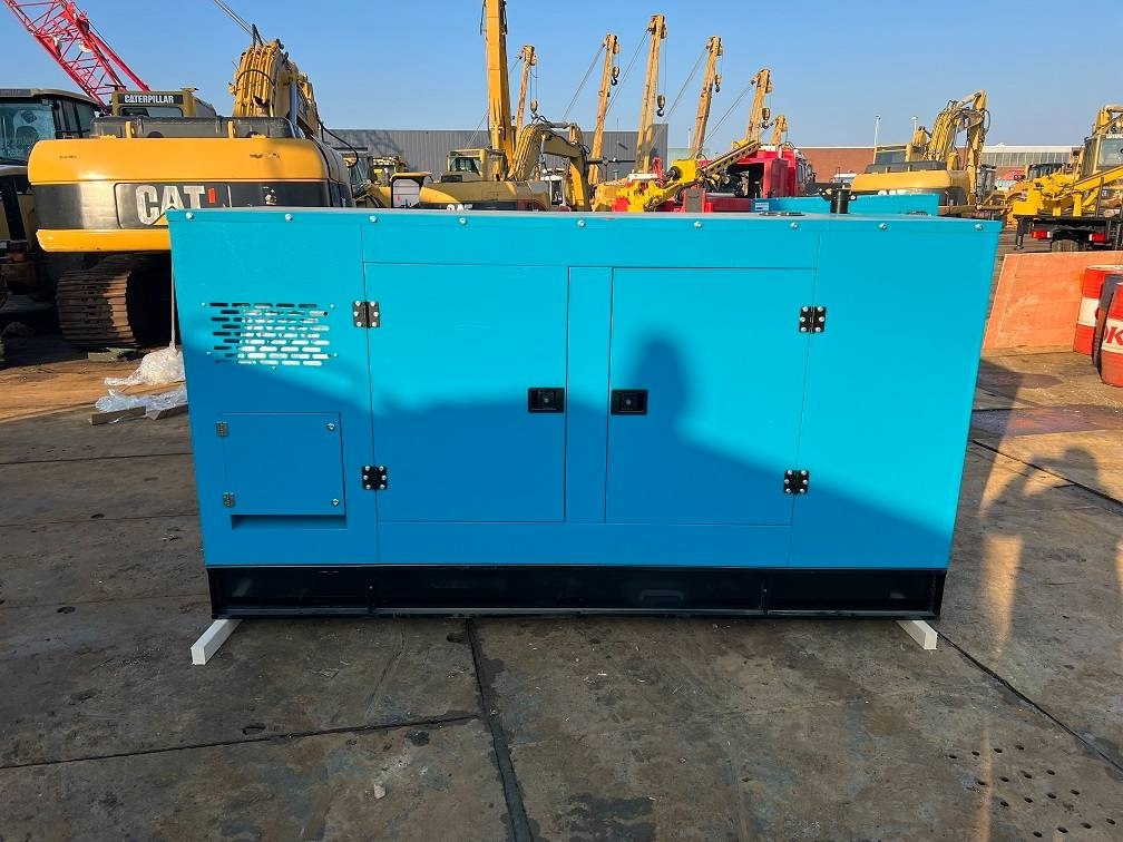 Ricardo 100KVA (80KW) SILENT GENERATOR 3 PHASE 50HZ 400V - Sähkögeneraattori: kuva Ricardo 100KVA (80KW) SILENT GENERATOR 3 PHASE 50HZ 400V - Sähkögeneraattori Ricardo 100KVA (80KW) SILENT GENERATOR 3 PHASE 50HZ 400V - Sähkögeneraattori: kuva Ricardo 100KVA (80KW) SILENT GENERATOR 3 PHASE 50HZ 400V - Sähkögeneraattori