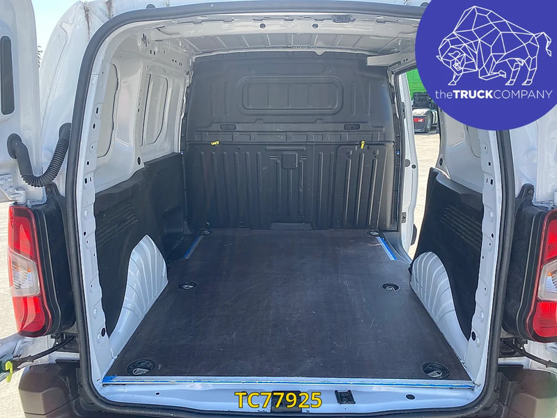 Citroën Berlingo - Pieni pakettiauto: kuva Citroën Berlingo - Pieni pakettiauto Citroën Berlingo - Pieni pakettiauto: kuva Citroën Berlingo - Pieni pakettiauto