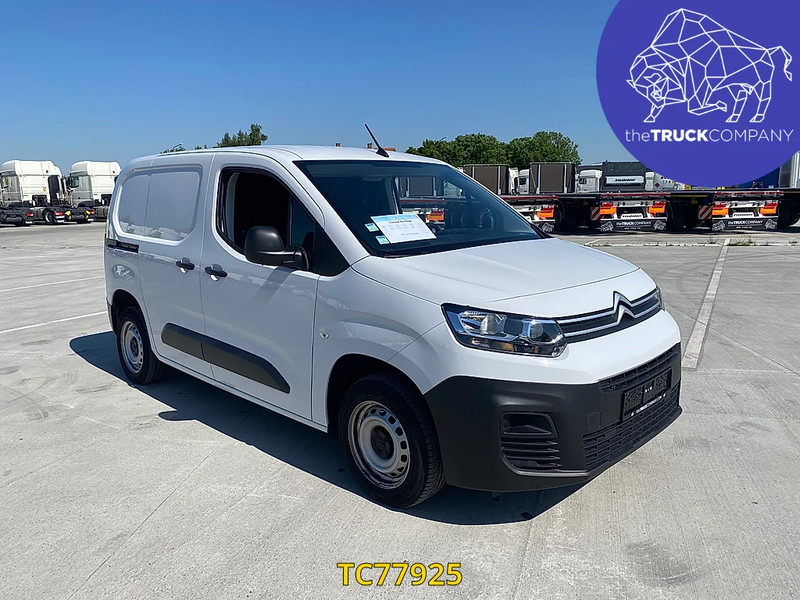 Citroën Berlingo - Pieni pakettiauto: kuva Citroën Berlingo - Pieni pakettiauto Citroën Berlingo - Pieni pakettiauto: kuva Citroën Berlingo - Pieni pakettiauto