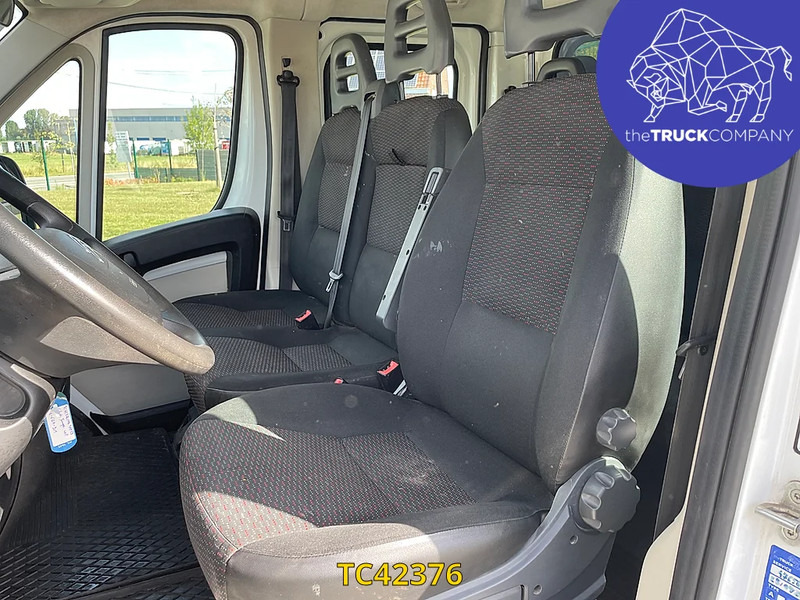 Avolava-auto Citroën Jumper: kuva Avolava-auto Citroën Jumper