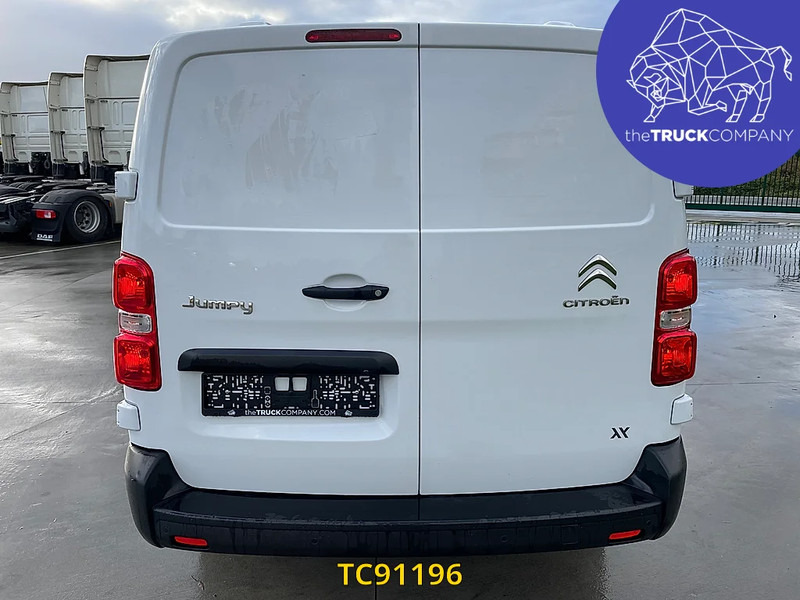 Citroën Jumpy - Pieni pakettiauto: kuva Citroën Jumpy - Pieni pakettiauto Citroën Jumpy - Pieni pakettiauto: kuva Citroën Jumpy - Pieni pakettiauto