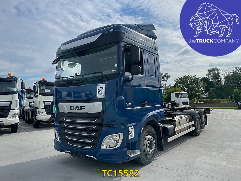 DAF XF Euro6 480 - Konttialus/ Vaihtokuormatilat kuorma-auto: kuva DAF XF Euro6 480 - Konttialus/ Vaihtokuormatilat kuorma-auto DAF XF Euro6 480 - Konttialus/ Vaihtokuormatilat kuorma-auto: kuva DAF XF Euro6 480 - Konttialus/ Vaihtokuormatilat kuorma-auto