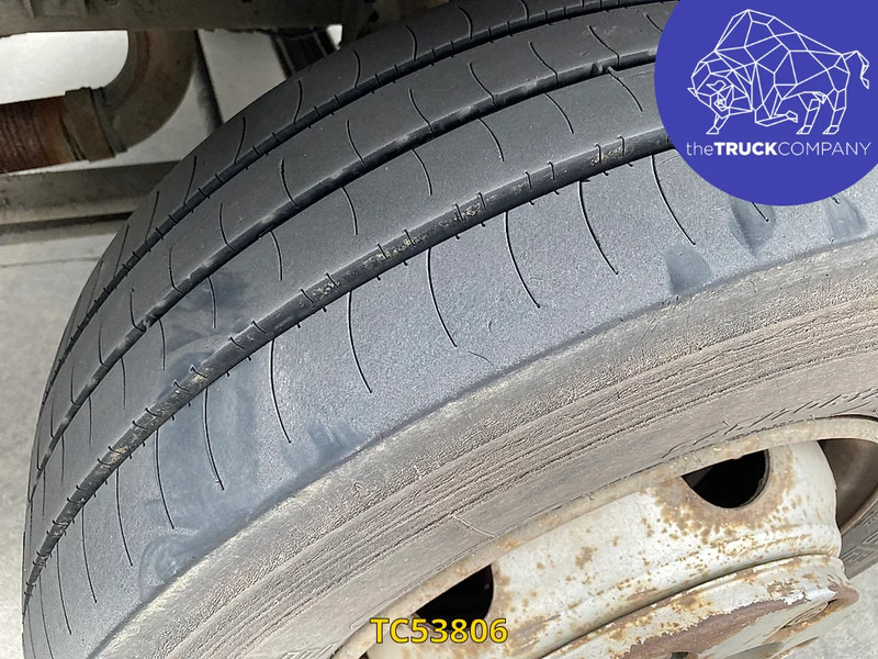 MAN L 2000 12.220 - Säiliöauto: kuva MAN L 2000 12.220 - Säiliöauto MAN L 2000 12.220 - Säiliöauto: kuva MAN L 2000 12.220 - Säiliöauto