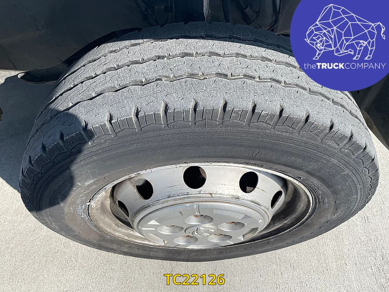 Peugeot Expert met laadklep - Jakeluauto: kuva Peugeot Expert met laadklep - Jakeluauto Peugeot Expert met laadklep - Jakeluauto: kuva Peugeot Expert met laadklep - Jakeluauto