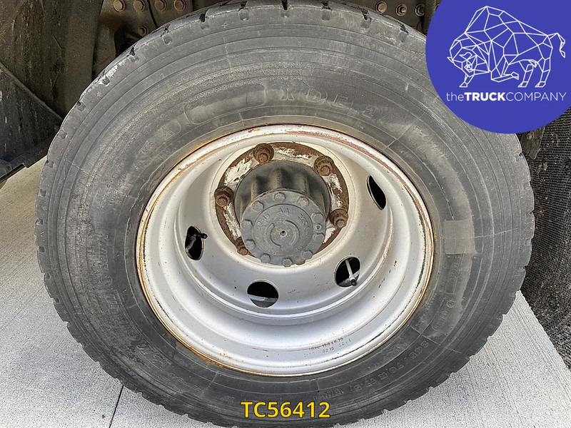 Renault D 240 - Refrigeraattori kuorma-auto: kuva Renault D 240 - Refrigeraattori kuorma-auto Renault D 240 - Refrigeraattori kuorma-auto: kuva Renault D 240 - Refrigeraattori kuorma-auto