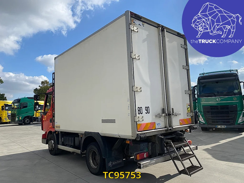 Renault Midlum 180 - Refrigeraattori kuorma-auto: kuva Renault Midlum 180 - Refrigeraattori kuorma-auto Renault Midlum 180 - Refrigeraattori kuorma-auto: kuva Renault Midlum 180 - Refrigeraattori kuorma-auto