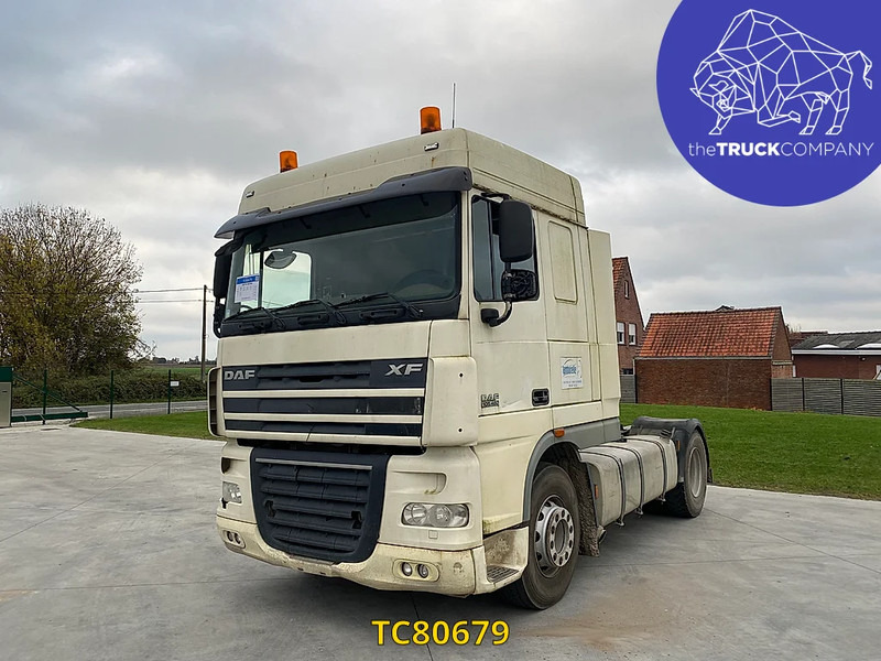 DAF XF 105 460 - Vetopöytäauto: kuva DAF XF 105 460 - Vetopöytäauto DAF XF 105 460 - Vetopöytäauto: kuva DAF XF 105 460 - Vetopöytäauto