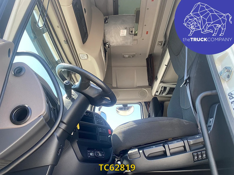 DAF XF 480 - Vetopöytäauto: kuva DAF XF 480 - Vetopöytäauto DAF XF 480 - Vetopöytäauto: kuva DAF XF 480 - Vetopöytäauto
