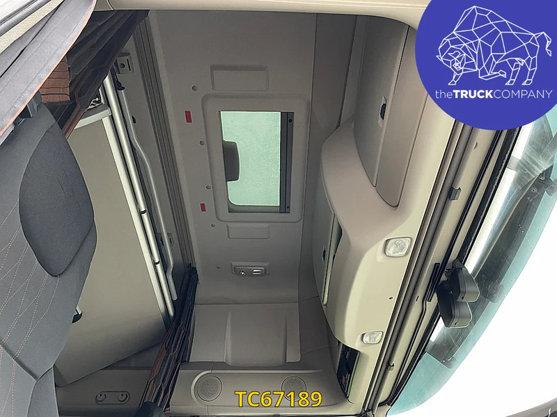 DAF XF 480 - Vetopöytäauto: kuva DAF XF 480 - Vetopöytäauto DAF XF 480 - Vetopöytäauto: kuva DAF XF 480 - Vetopöytäauto
