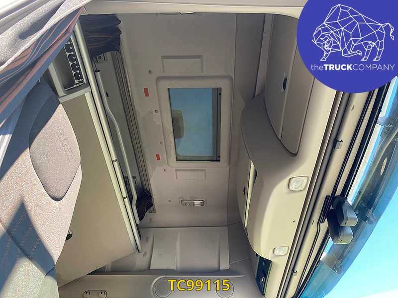 DAF XF 480 - Vetopöytäauto: kuva DAF XF 480 - Vetopöytäauto DAF XF 480 - Vetopöytäauto: kuva DAF XF 480 - Vetopöytäauto