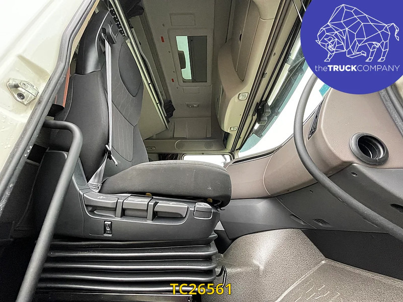 DAF XF 480 - Vetopöytäauto: kuva DAF XF 480 - Vetopöytäauto DAF XF 480 - Vetopöytäauto: kuva DAF XF 480 - Vetopöytäauto