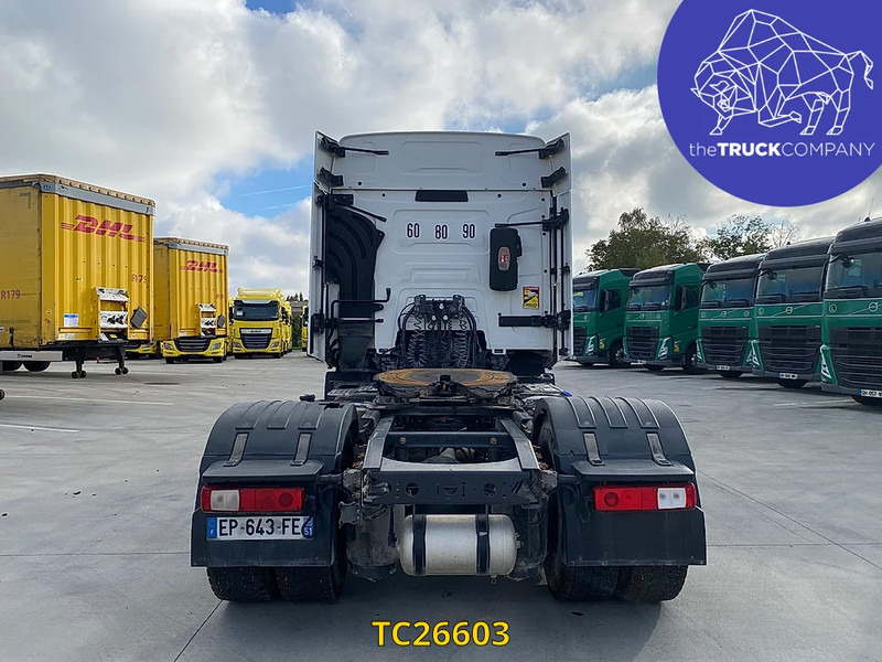 Renault T 440 - Vetopöytäauto: kuva Renault T 440 - Vetopöytäauto Renault T 440 - Vetopöytäauto: kuva Renault T 440 - Vetopöytäauto