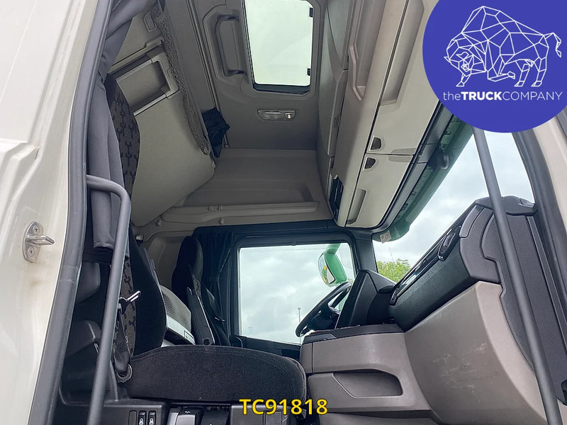 Scania R 450 - Vetopöytäauto: kuva Scania R 450 - Vetopöytäauto Scania R 450 - Vetopöytäauto: kuva Scania R 450 - Vetopöytäauto