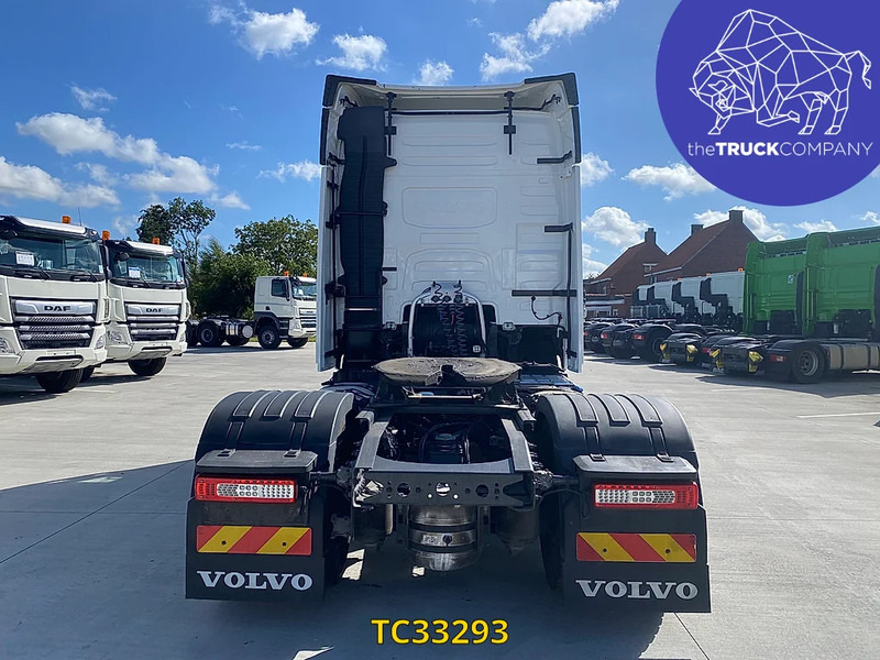 Volvo FH 500 - Vetopöytäauto: kuva Volvo FH 500 - Vetopöytäauto Volvo FH 500 - Vetopöytäauto: kuva Volvo FH 500 - Vetopöytäauto