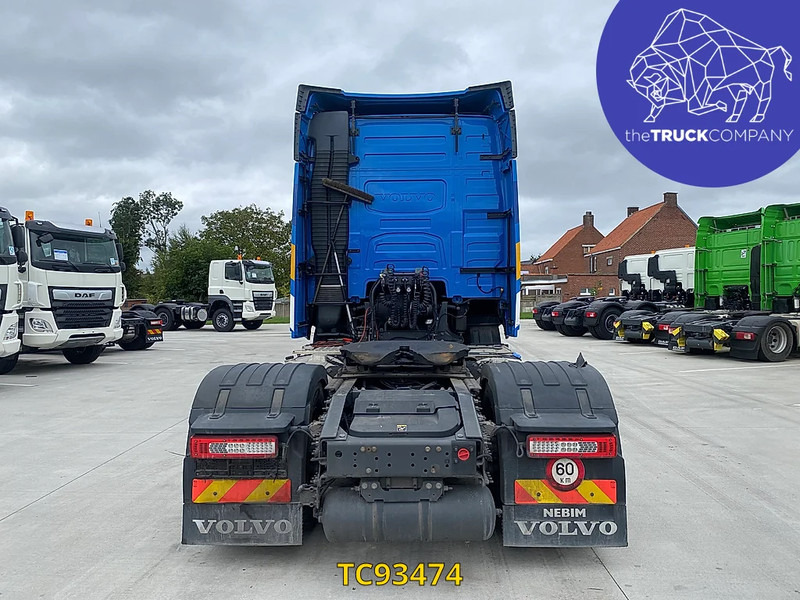 Volvo FH 500 - Vetopöytäauto: kuva Volvo FH 500 - Vetopöytäauto Volvo FH 500 - Vetopöytäauto: kuva Volvo FH 500 - Vetopöytäauto