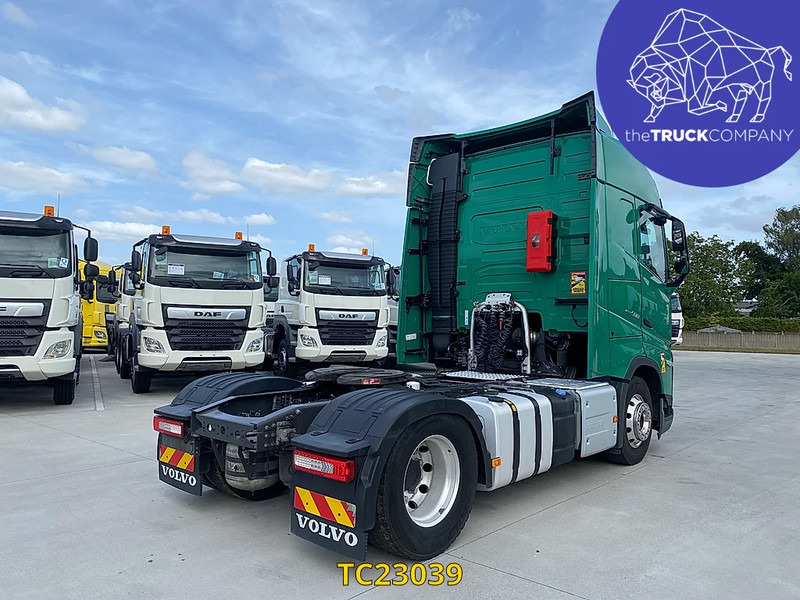 Volvo FH 500 - Vetopöytäauto: kuva Volvo FH 500 - Vetopöytäauto Volvo FH 500 - Vetopöytäauto: kuva Volvo FH 500 - Vetopöytäauto