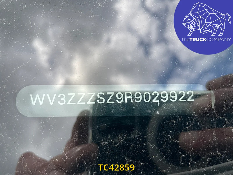 Volkswagen Crafter 2.0 TDI BOX + LIFT - Jakeluauto: kuva Volkswagen Crafter 2.0 TDI BOX + LIFT - Jakeluauto Volkswagen Crafter 2.0 TDI BOX + LIFT - Jakeluauto: kuva Volkswagen Crafter 2.0 TDI BOX + LIFT - Jakeluauto