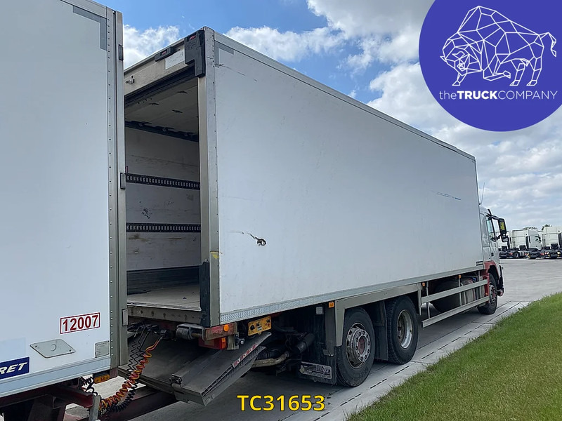 Volvo FM 340 - Refrigeraattori kuorma-auto: kuva Volvo FM 340 - Refrigeraattori kuorma-auto Volvo FM 340 - Refrigeraattori kuorma-auto: kuva Volvo FM 340 - Refrigeraattori kuorma-auto