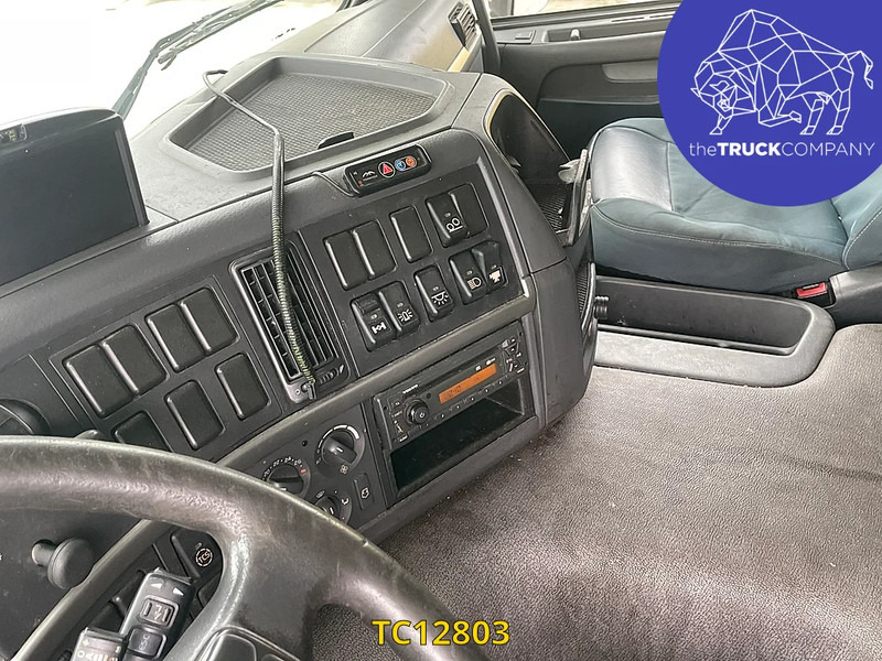 Volvo FM 410 - Refrigeraattori kuorma-auto: kuva Volvo FM 410 - Refrigeraattori kuorma-auto Volvo FM 410 - Refrigeraattori kuorma-auto: kuva Volvo FM 410 - Refrigeraattori kuorma-auto