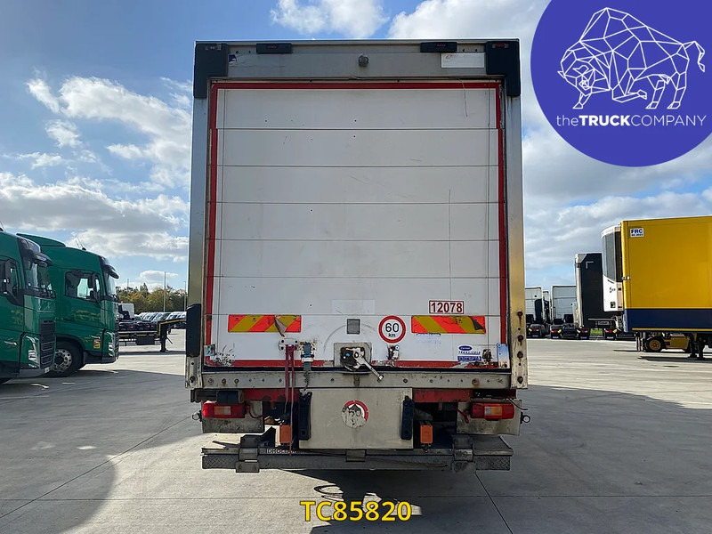 Volvo FM 410 - Refrigeraattori kuorma-auto: kuva Volvo FM 410 - Refrigeraattori kuorma-auto Volvo FM 410 - Refrigeraattori kuorma-auto: kuva Volvo FM 410 - Refrigeraattori kuorma-auto